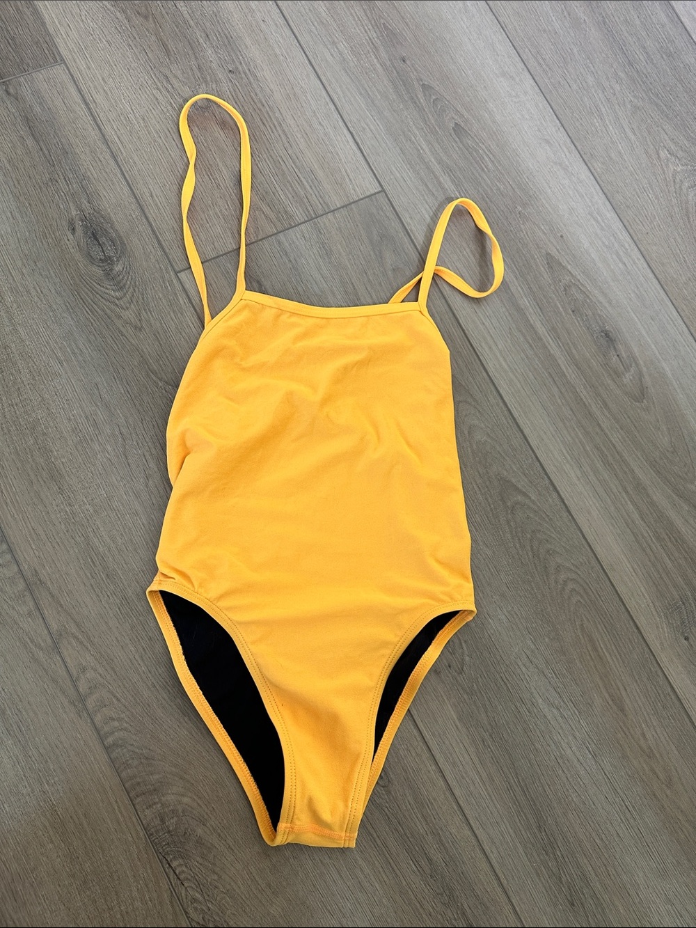 Jolyn Yellow / Orange One Piece Swim Suit. ‘Dayno II’. Size 26
